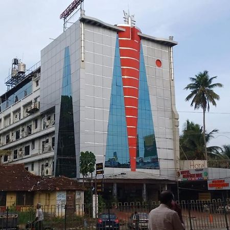 Gee Bee Palace Angamaly Esterno foto