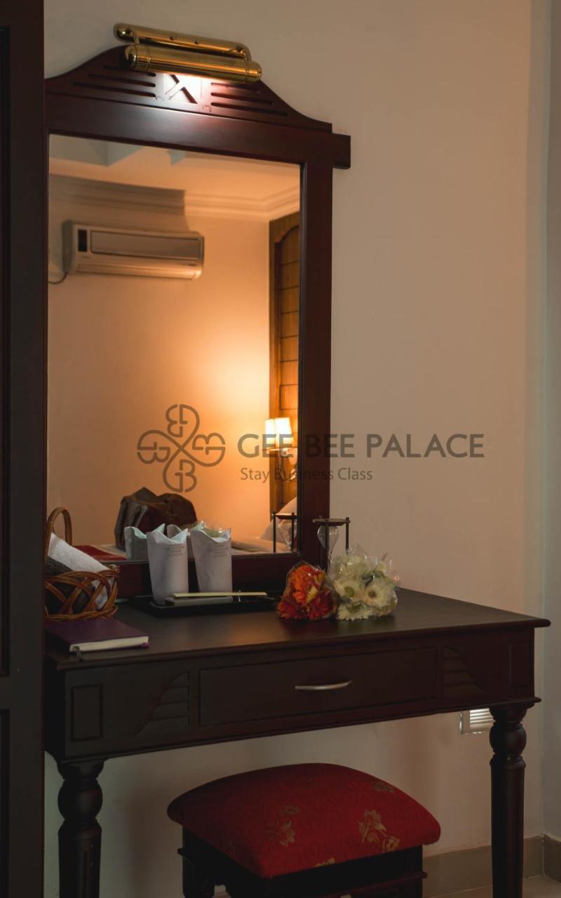 Gee Bee Palace Angamaly Esterno foto